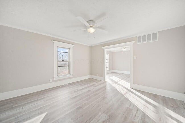 Building Photo - 2709 Kilbourne Ave