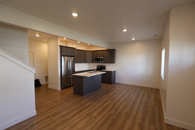 Building Photo - 51 W 440 N