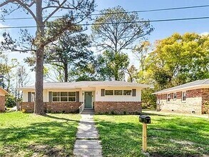 Building Photo - 38 Lourando Dr