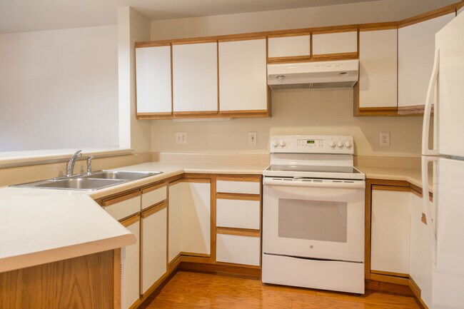 Building Photo - 33 S Boulder Cir