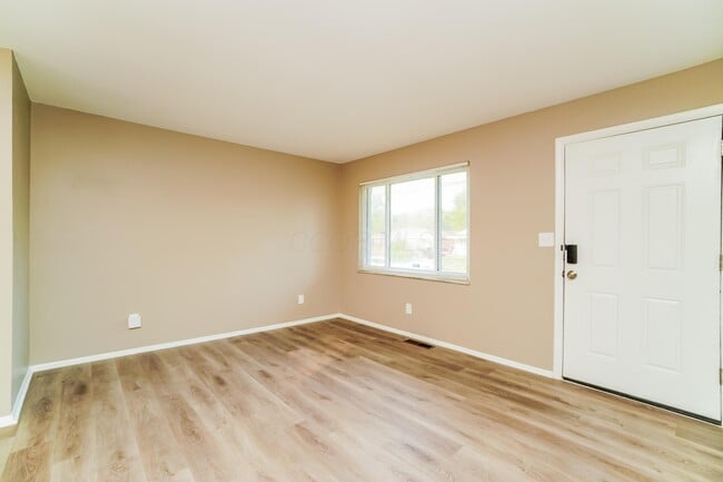 Building Photo - 2722 Key Pl