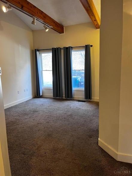 Building Photo - 67 Mulberry St