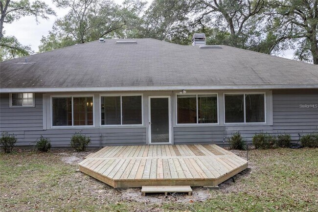 Building Photo - 2103 SW 75th Terrace