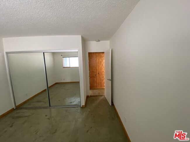 Building Photo - 1524 10th St