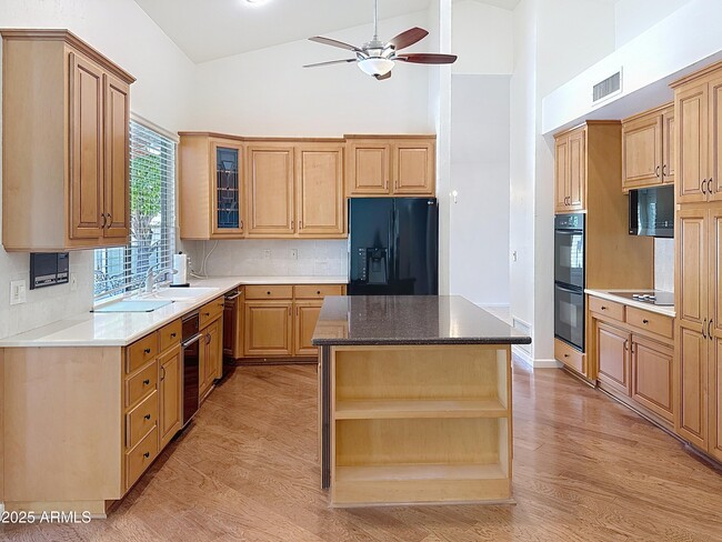 Building Photo - 9888 E Ironwood Dr