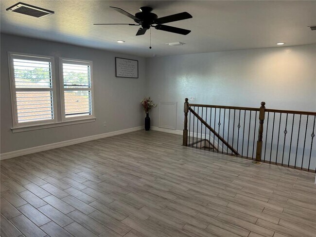 Building Photo - 2599 Marton Oak Blvd