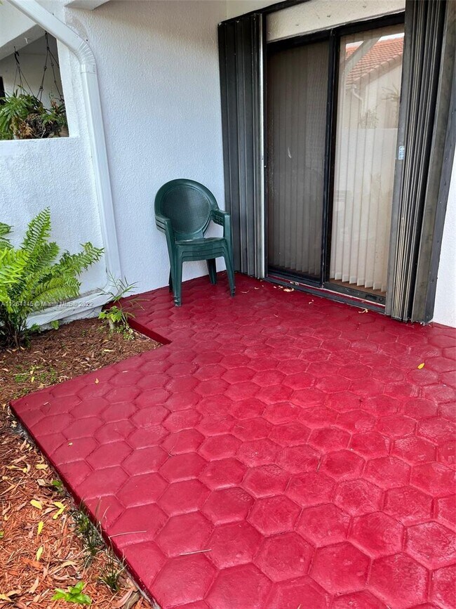 Building Photo - 7515 SW 153rd Ct