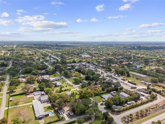 Building Photo - 14171 SW 37th Ct