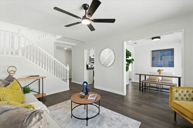 Building Photo - 6979 Walker Ct