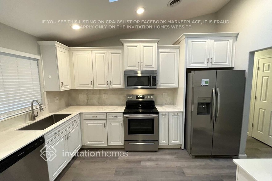 Building Photo - 1302 116th Dr SE