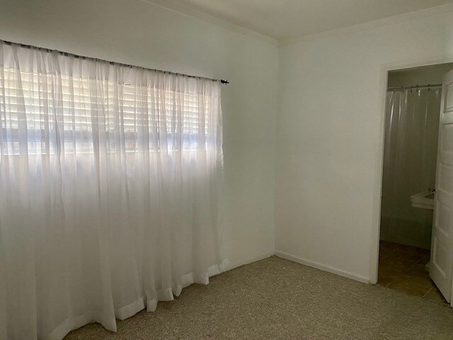 Building Photo - 435 Raymond Ave