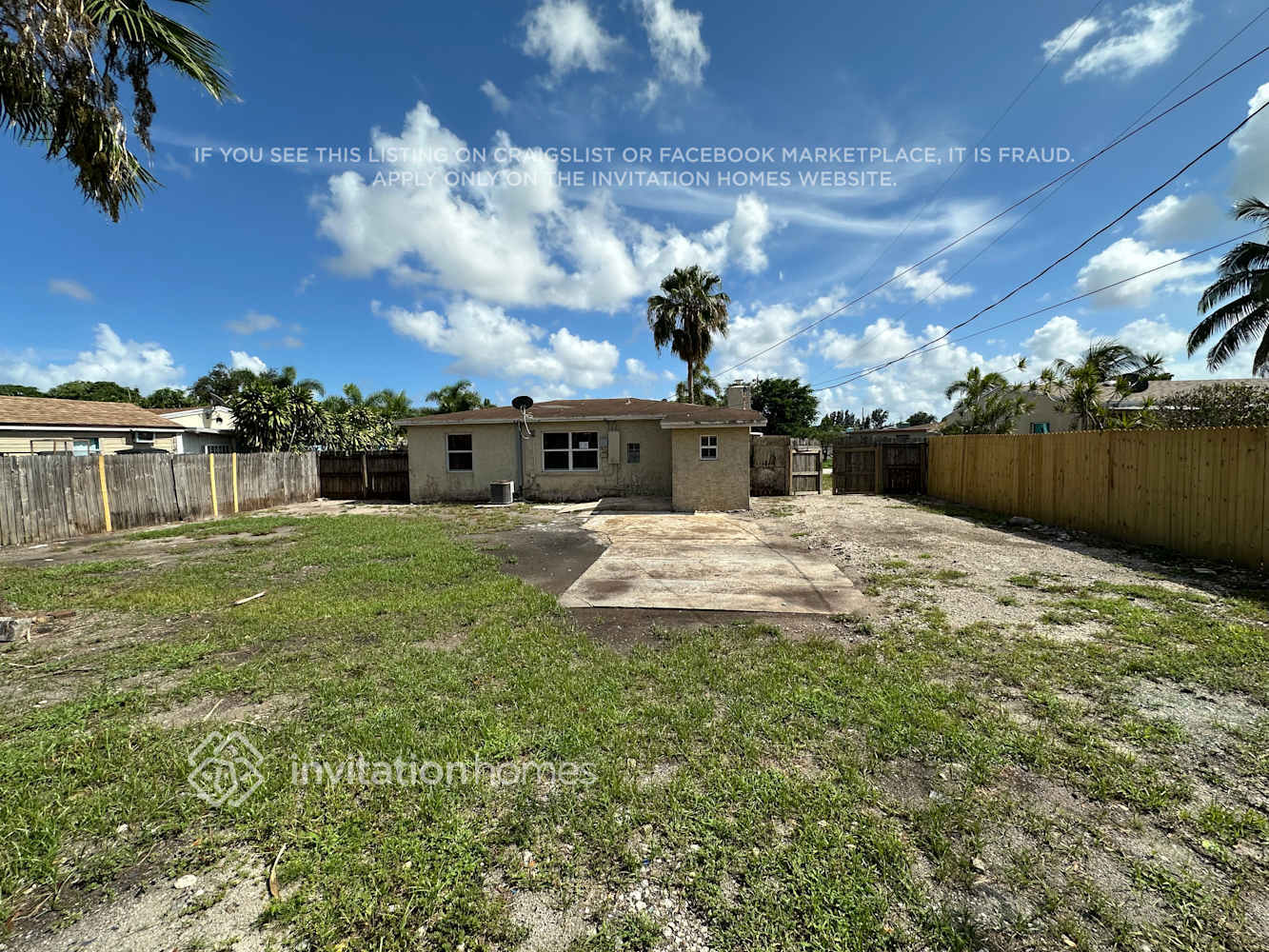 Building Photo - 725 Caddie Pl