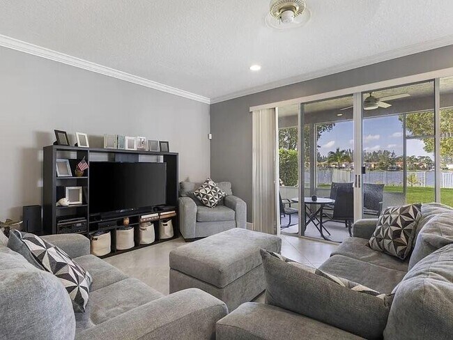 Building Photo - 7782 Hoffy Cir