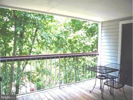 Building Photo - 9902 Boysenberry Way