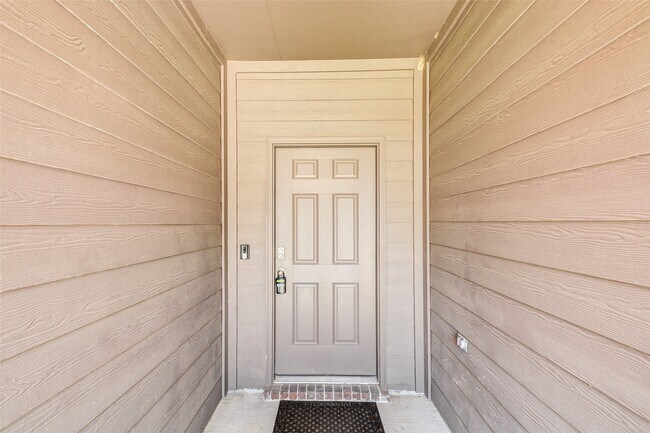 Building Photo - 15348 Timber Preserve Ln