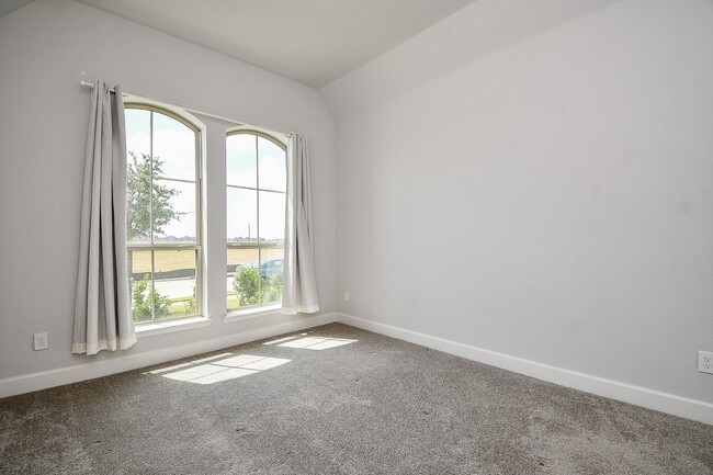 Building Photo - 21312 Palm Arbor Dr