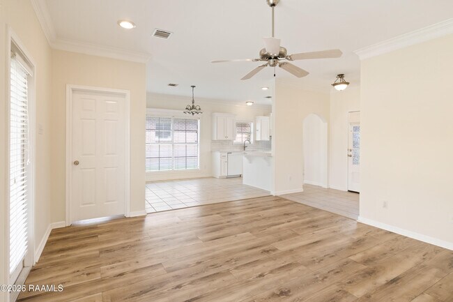 Building Photo - 133 Wild Rose Ln
