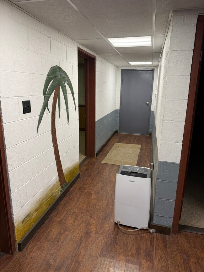 Building Photo - 3002 Cemetery Dr