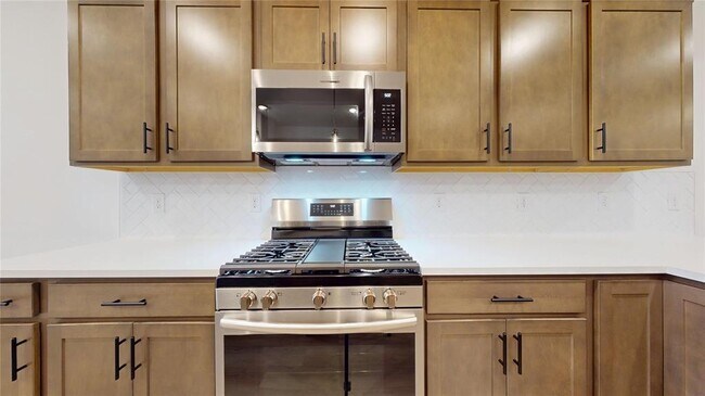 Building Photo - 1023 Pecan Harvest Dr