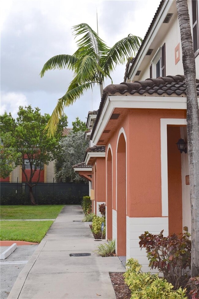 Building Photo - 17347 NW 7th Ave
