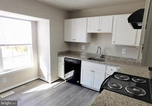 Building Photo - 5797 Indian Cedar Ct