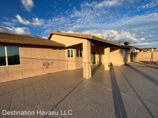 Building Photo - 3 br, 2 bath House - 3240 Medicine Bow Drive
