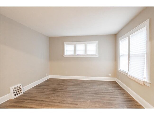 Building Photo - 3547 N Girard Ave