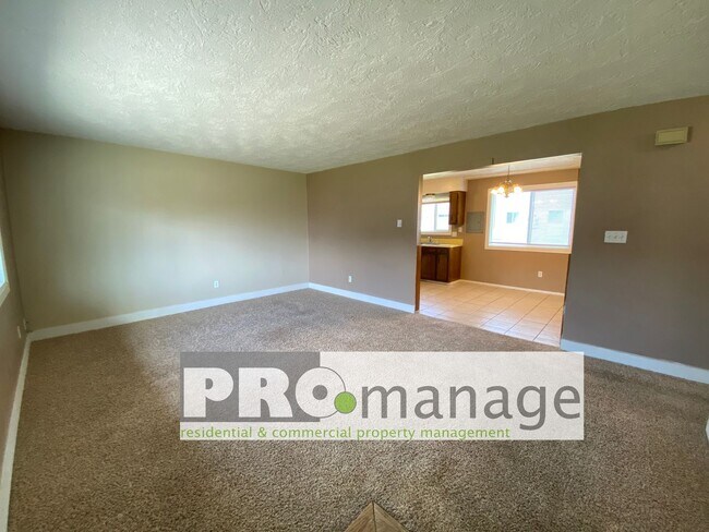 Building Photo - 2 bed / 1 bath apartment in Idaho Falls
