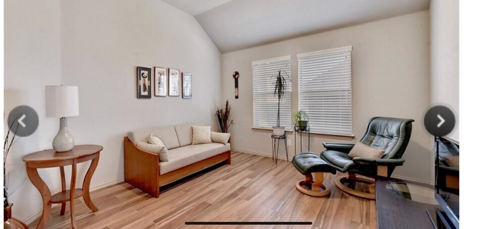 Building Photo - 269 Crooked Creek