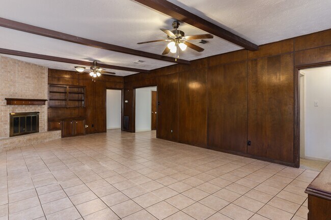 Building Photo - 1226 Ferndale Dr