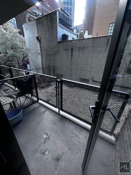 Building Photo - EAST 35 STREET