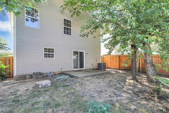 Building Photo - 115 Hunslet Cir
