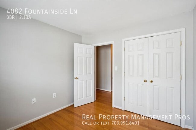 Building Photo - 4082 Fountainside Ln