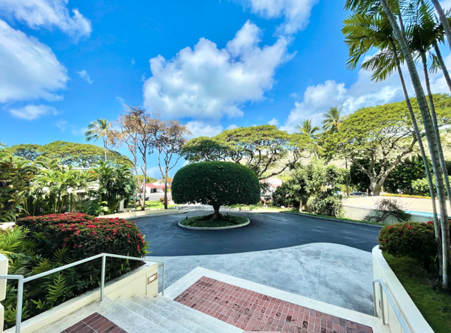 Building Photo - 6770 Hawaii Kai Dr