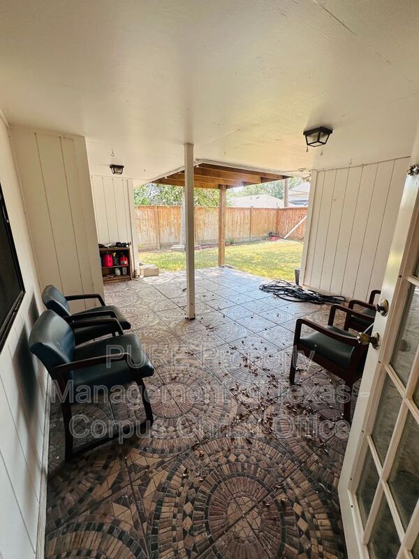 Building Photo - 4205 Snowbird Dr