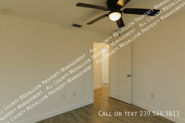 Building Photo - 915 Graystone Ave