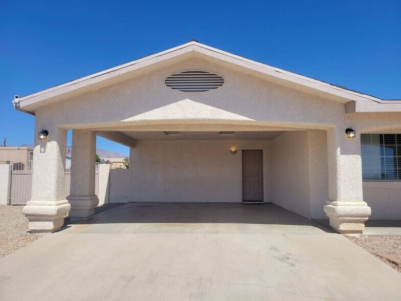 Building Photo - 2846 Seville Ln