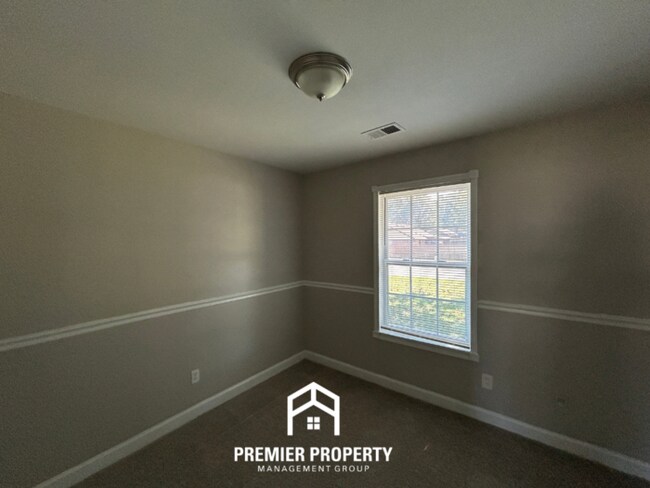 Building Photo - 3720 Pembrook Cove