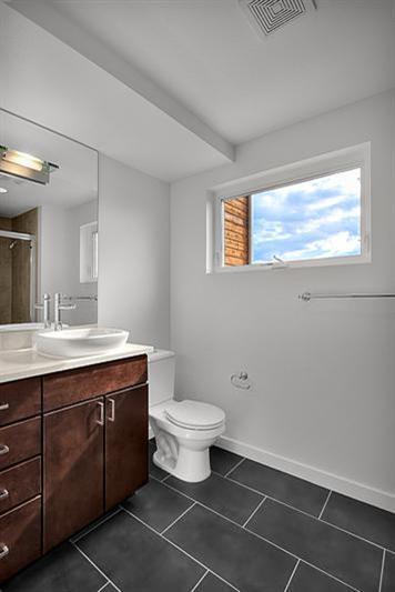 Building Photo - INDUSTRIAL-STYLE QUEEN ANNE TOWNHOUSE WITH...