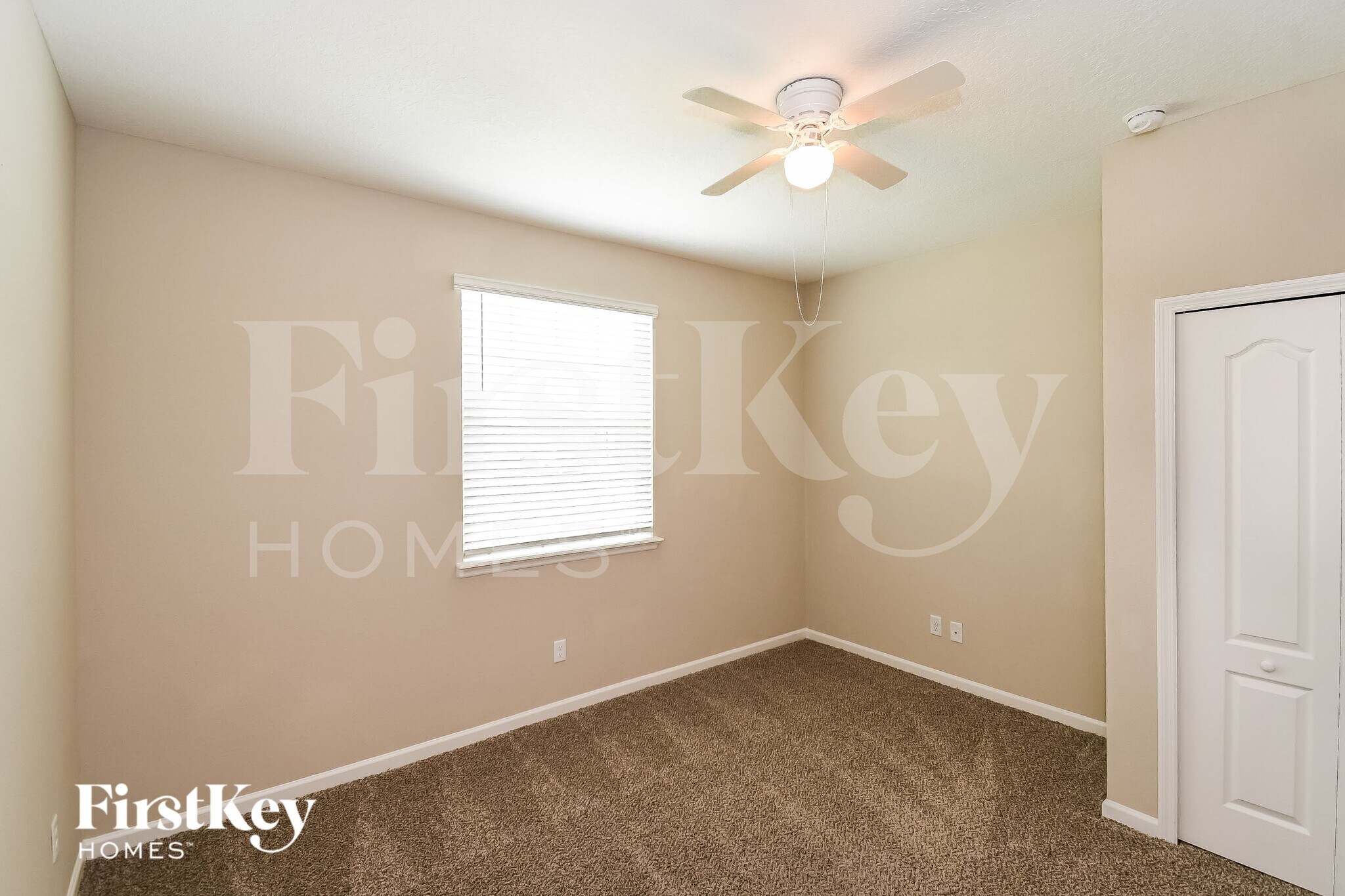 Building Photo - 10963 Haws Ln