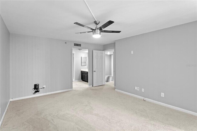 Building Photo - 3301 Bayshore Blvd