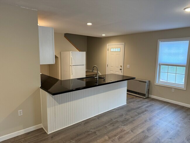 Building Photo - 224 Jeff Heights Rd