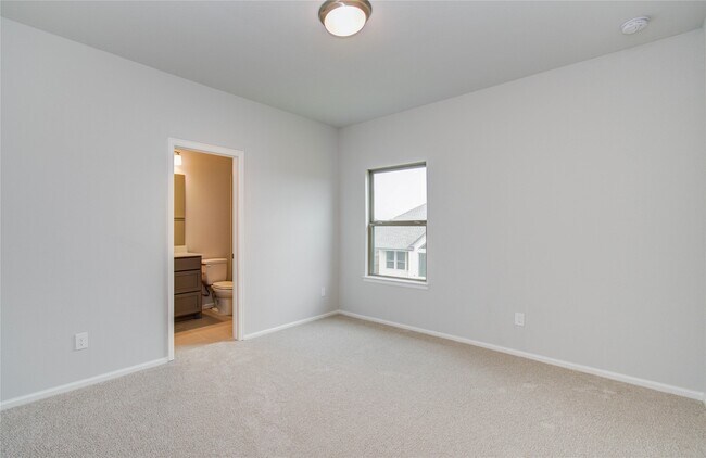 Building Photo - 10731 Aquila Star Dr