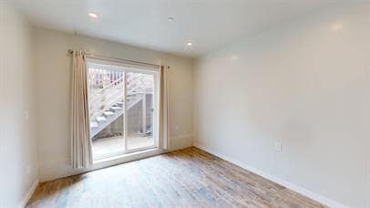 Building Photo - 1 BR + Bouns Room / 1BA in Outer Richmond.