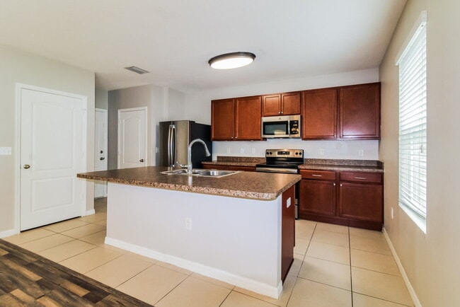 Building Photo - 14489 Finsbury Dr