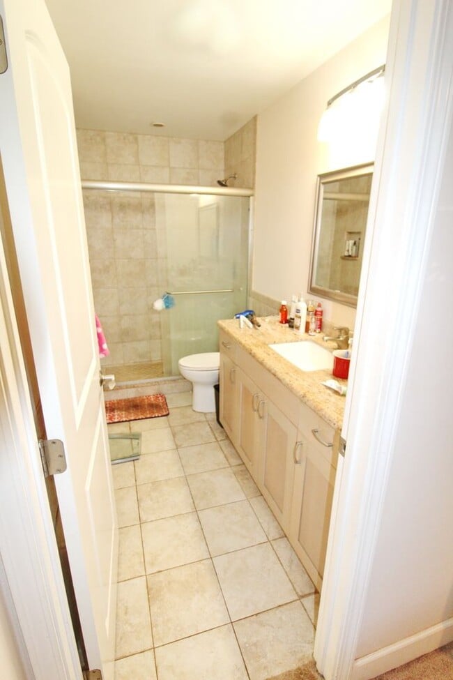 Building Photo - Rare Haleakala Gardens Top Floor Corner Unit - Unfurnished 3 Bed 2 Bath