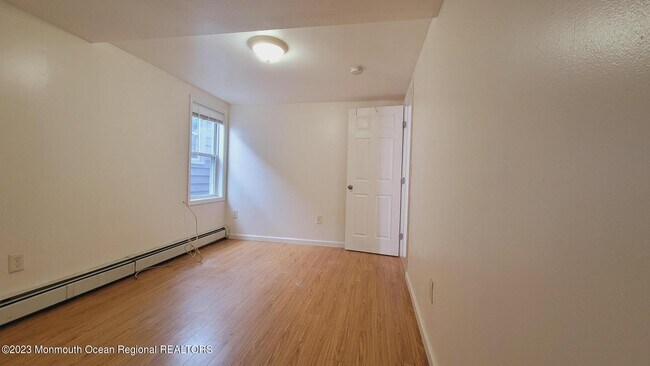 Building Photo - 218 Porter Ave