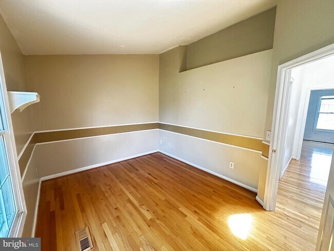 Building Photo - 9799 Mock Orange Ct