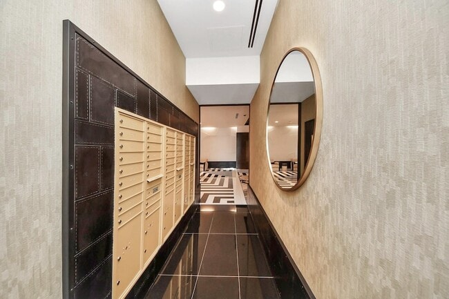 Building Photo - 4521 San Felipe St