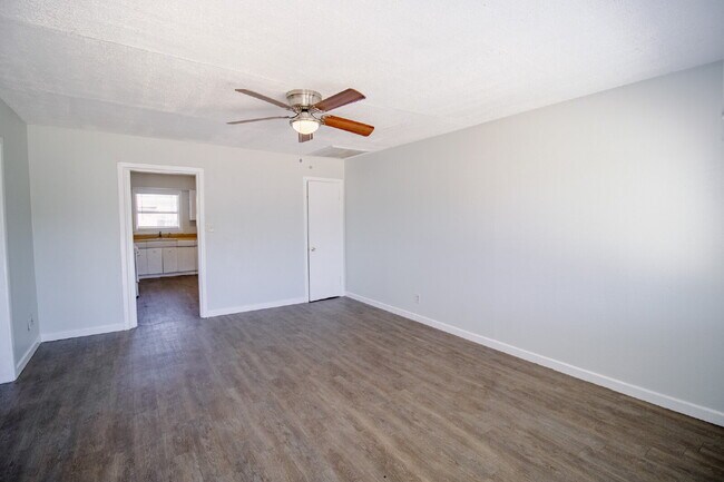 Building Photo - 2906 43rd St